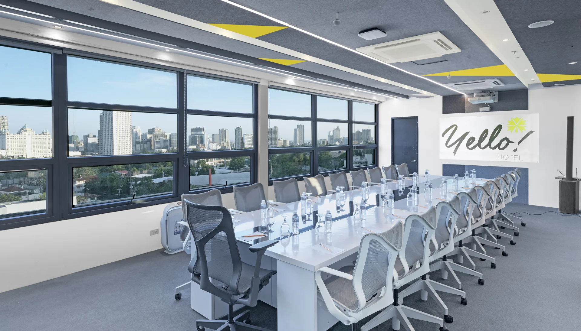 Modern Smart Boardroom setup