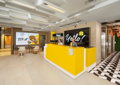 Yello!Hotel Gallery Front Desk Welcome