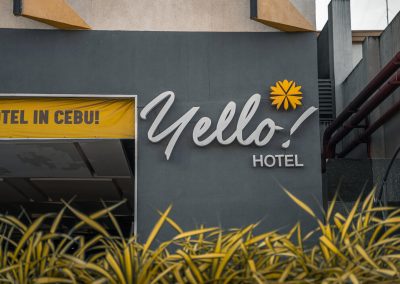Yello!Hotel Gallery Front View Building